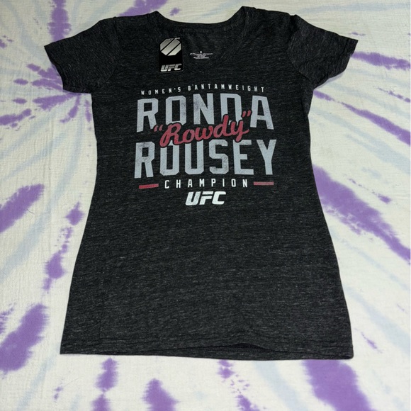 NWT UFC “Rowdy” Ronda Rousey Charcoal Gray T-Shirt Size Small - Picture 1 of 3